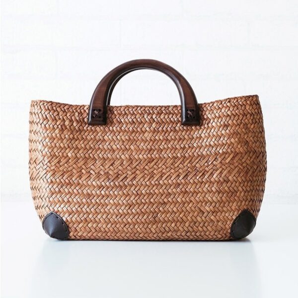 Sac rotin avec anses en bois élégant