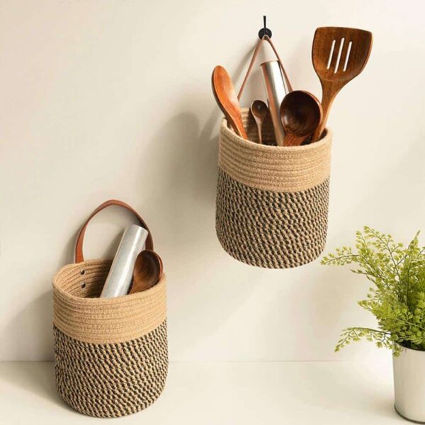 Panier de rangement à suspendre en fibre végétale marron – Image 5
