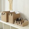 Panier rangement en forme de boîte avec des poignées