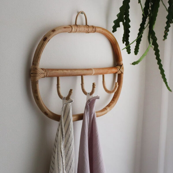 Porte-manteau mural 3 crochets en rotin naturel