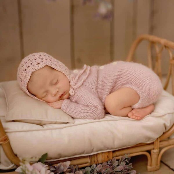 Petit lit bébé en rotin ajouré – Image 4