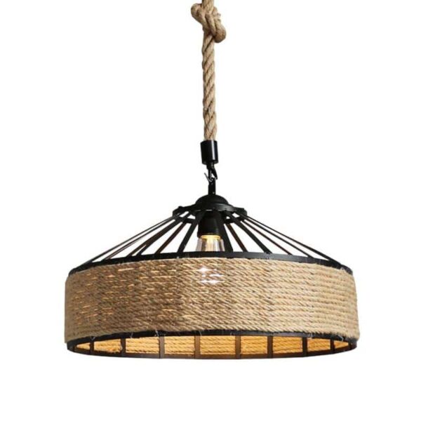 Plafonnier style industriel avec armature noire et rotin suspendu par une corde