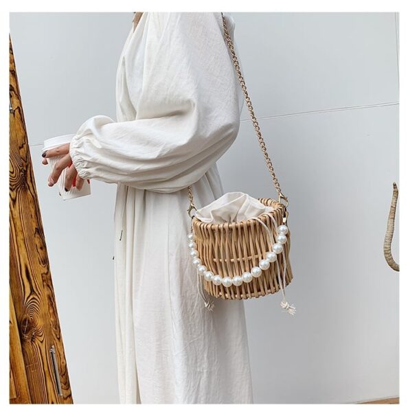Sac à main en rotin tissé en forme de panier – Image 3