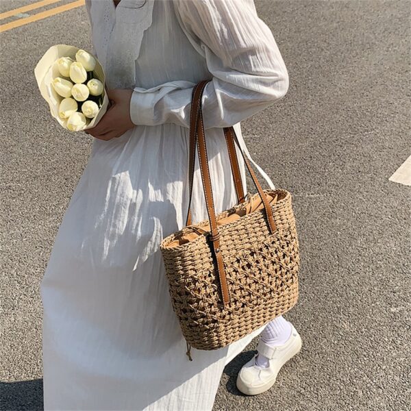 Sac à main marron tendance de plage en paille pour femme – Image 5