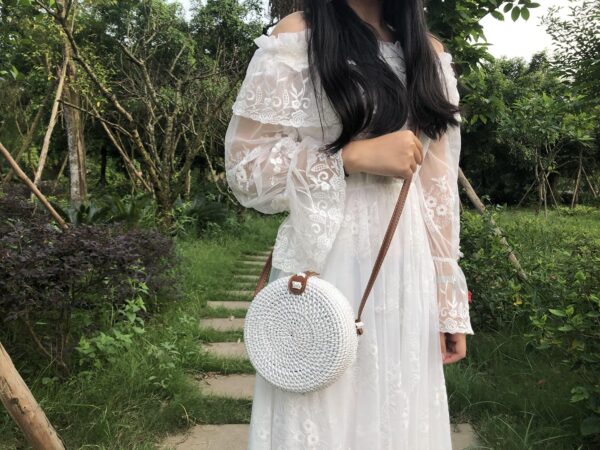 Sac à main rond bohème en rotin tissé à la main pour femme – Image 3