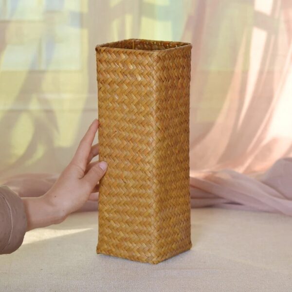 Vase en Bambou Rectangulaire Tissé à la Main – Image 3