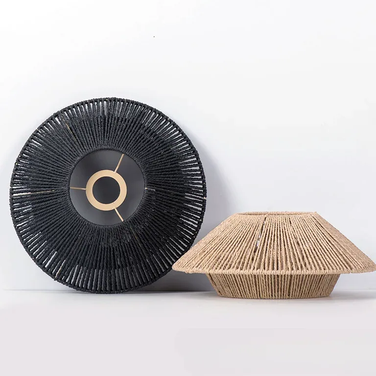 Abat-jour suspendu en corde de papier et bois – Image 2
