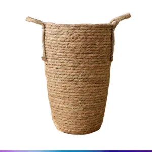 Cache-pot en rotin tissé avec fleurs séchées suspendu