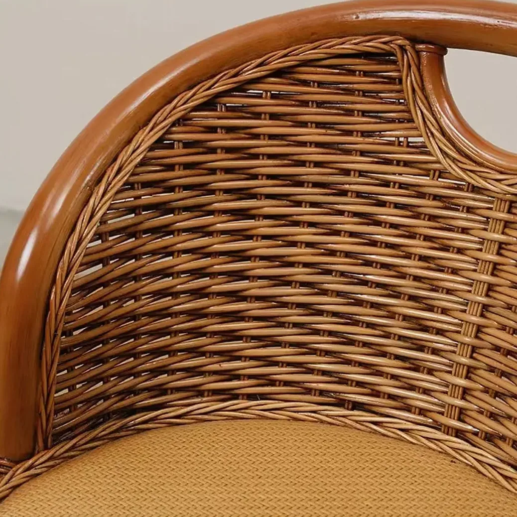 Chaise de balcon en rotin tressé au dossier simple – Image 3