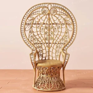 Chaise Paon en rotin et bambou modèle unique