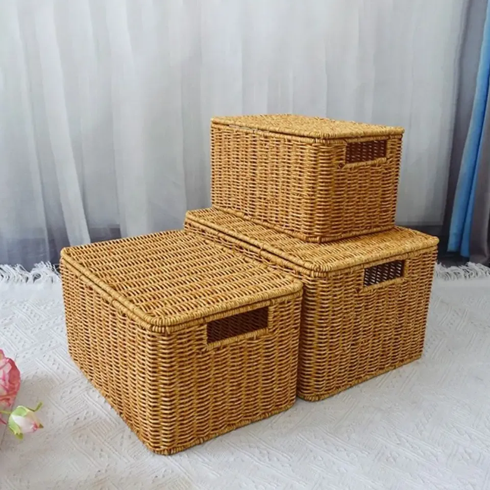 Coffre de rangement rotin rouge avec couvercle – Image 2