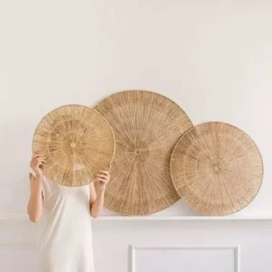 Décoration murale ronde en rotin et papier tressé