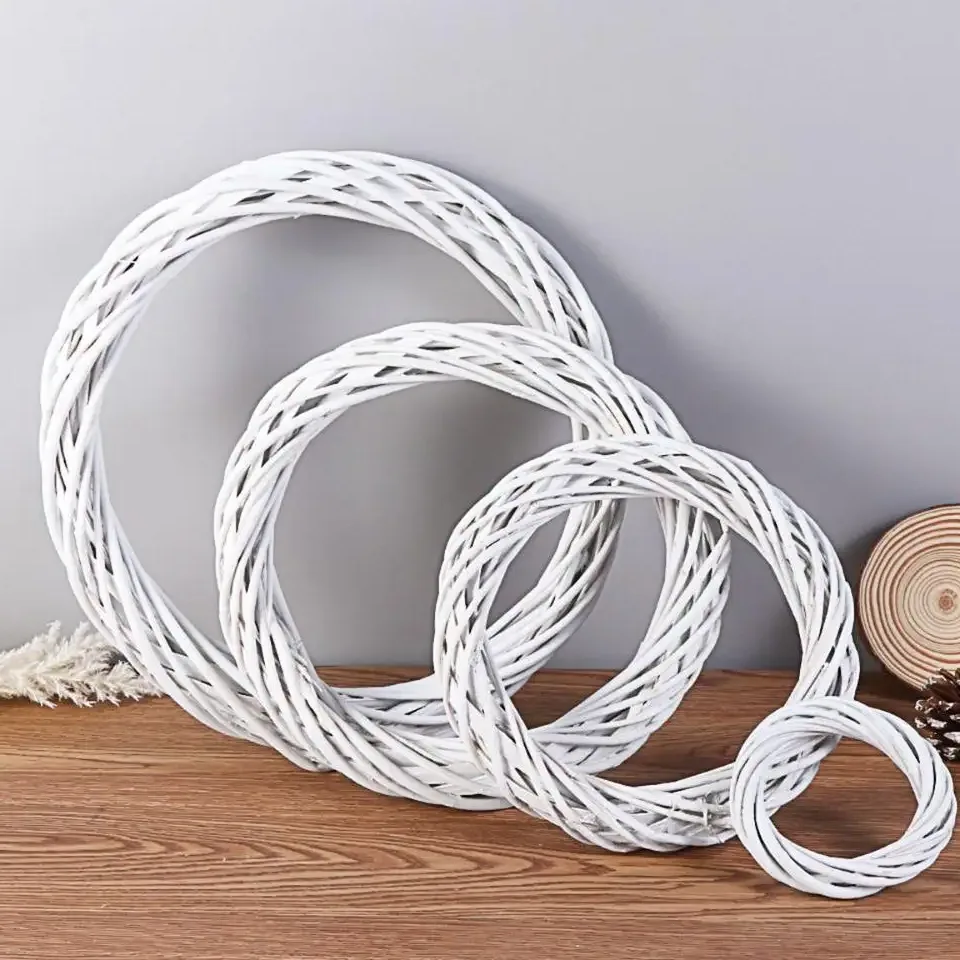 Guirlande de vigne en paille blanche ronde pour déco – Image 4