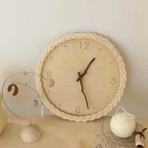 Horloge murale ronde en rotin silencieuse