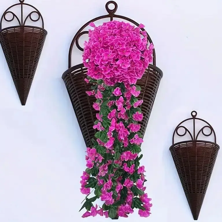 Jardinière conique marron à suspendre imitation rotin – Image 2