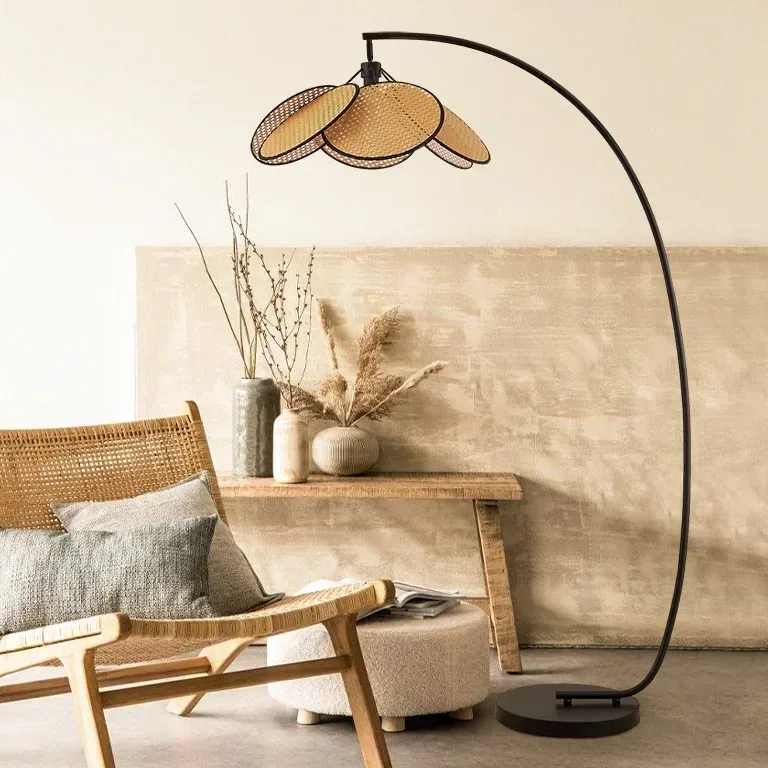 Lampadaire rotin noir dimmable S60cm