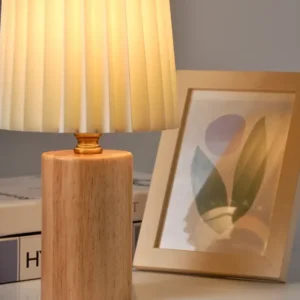 Lampe de chevet bois style nordique, modèle unique