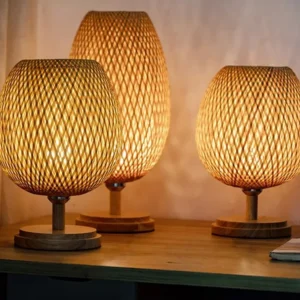 Lampe de chevet en bambou tressé pour intérieur