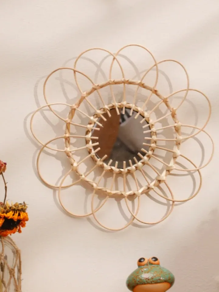 Miroir mural en bambou forme fleur soleil