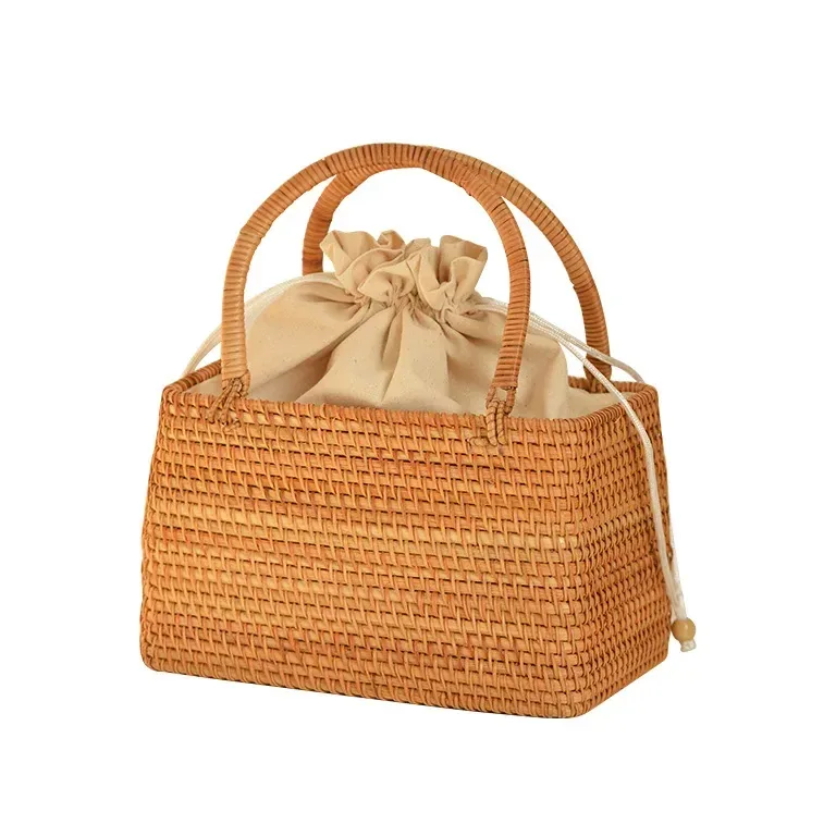 Panier de pique-nique en rotin tressé à la main – Image 2