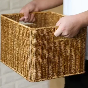 Panier de rangement carré tissé en rotin avec poignée