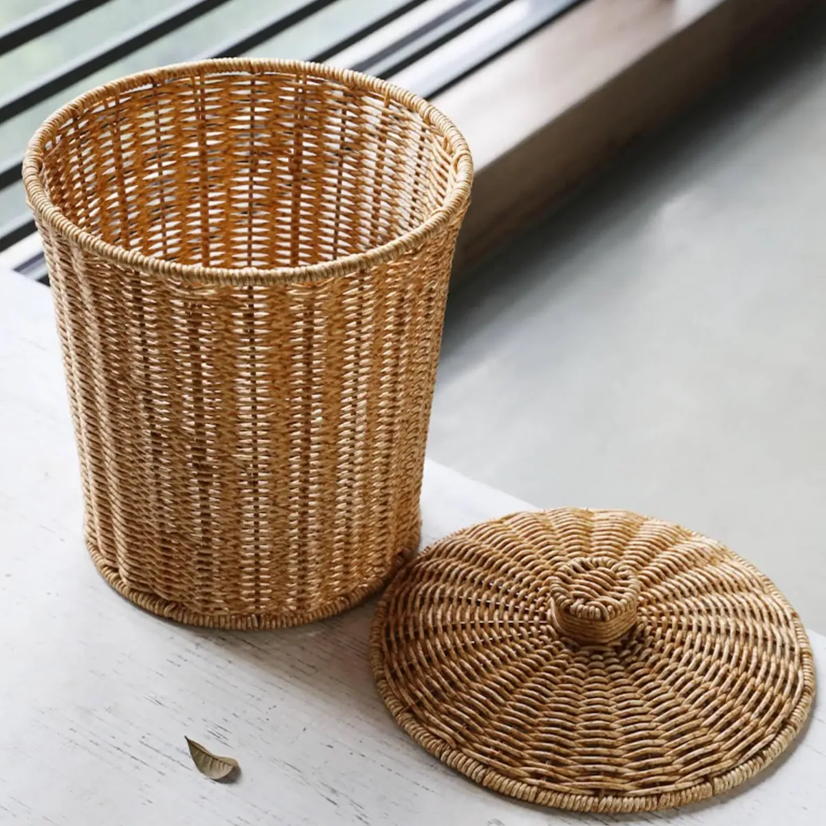 Panier de rangement cylindrique en osier avec couvercle – Image 3