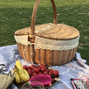 Panier en rotin avec couvercle pour fruits et snacks