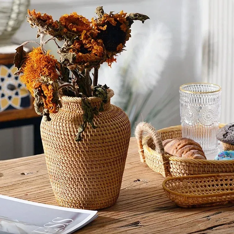 Panier suspendu en rotin tressé pour plantes d'intérieur – Image 2