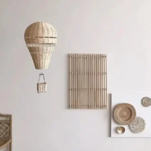 Pendentif ballon en rotin tressé à la main