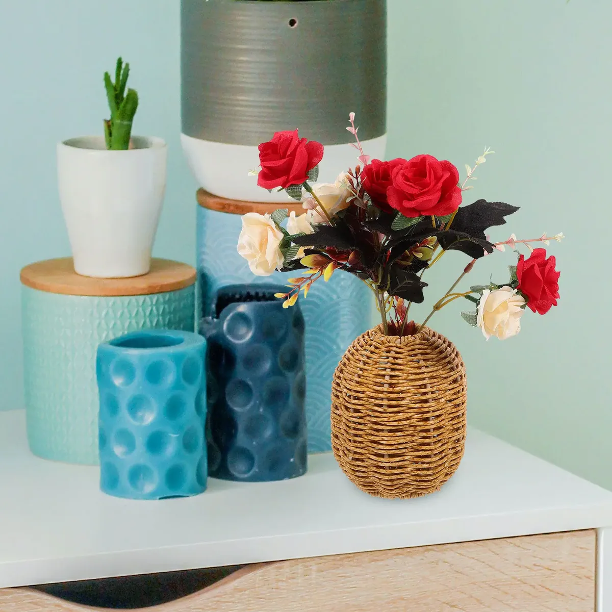 Petit vase tressé imitation rotin pour fleurs séchées – Image 5