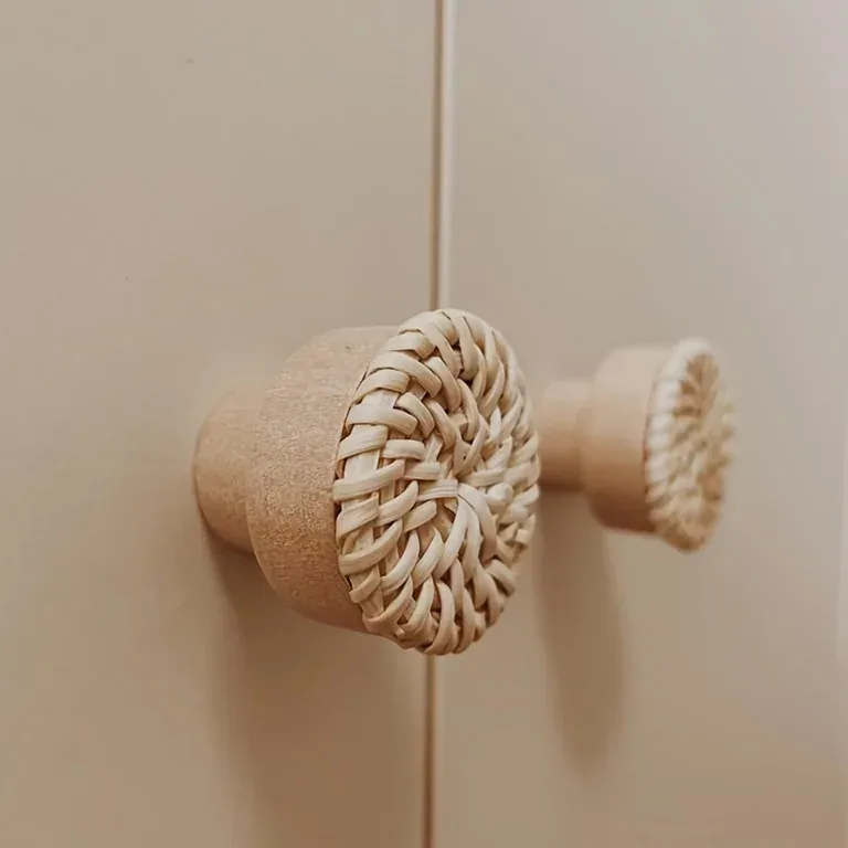 Poignée ronde en bois massif avec tissage rotin – Image 2