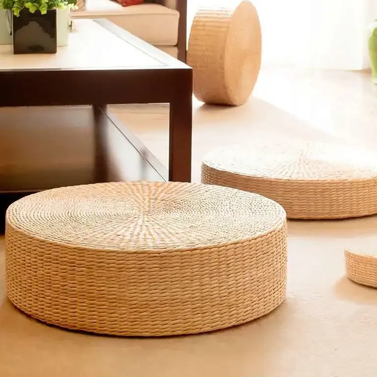 Pouf rond tressé en paille naturelle 40x40 cm – Image 5
