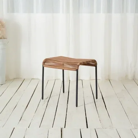 Repose-pieds Footstool-white en rotin et métal – Image 5