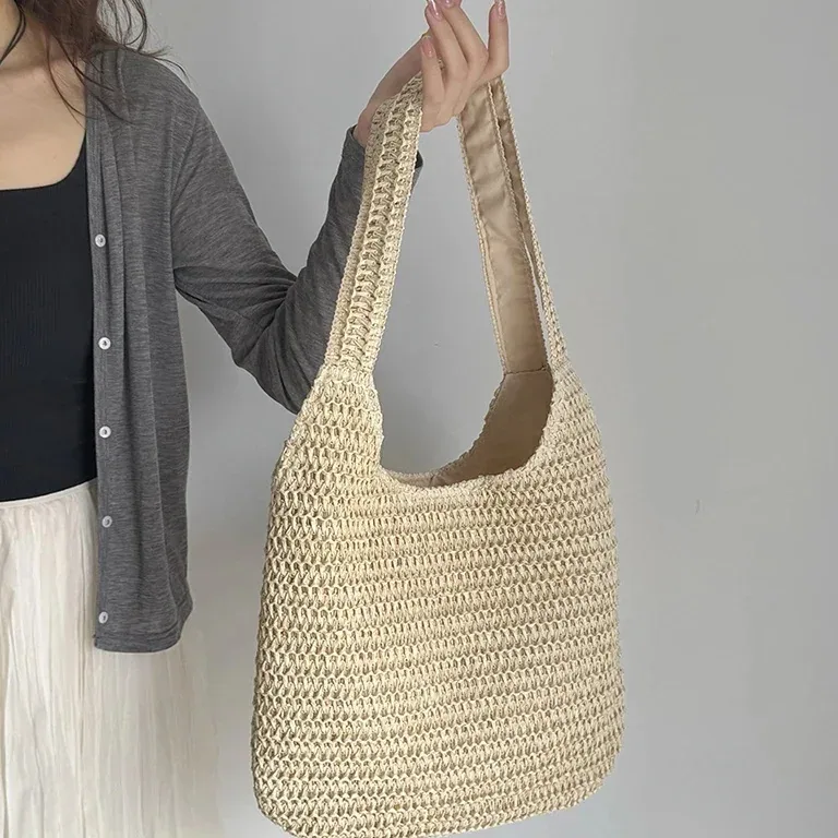 Sac bandoulière en rotin tressé style fourre-tout – Image 4