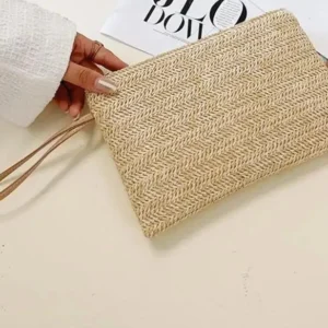 Sac enveloppe tissé paille pour femme - modèle unique