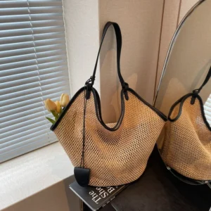 Sac fourre-tout tissé en paille pour la plage