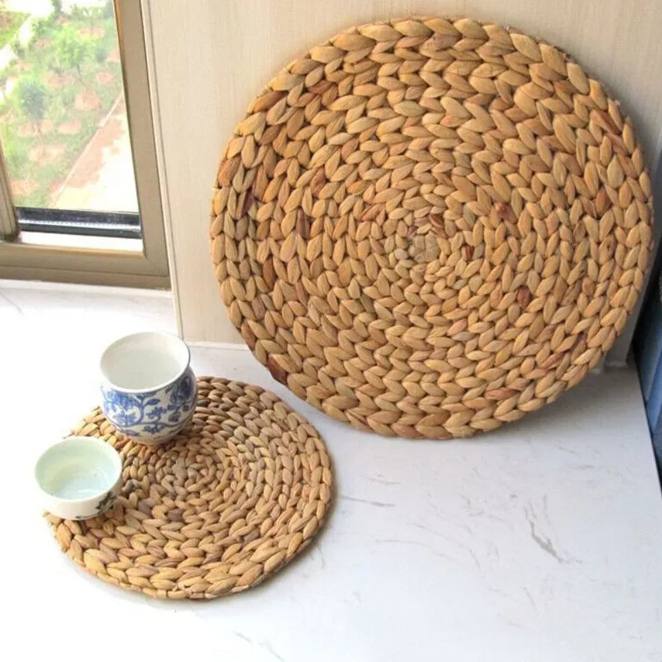 Set de 4 napperons ronds en paille et lin – Image 5