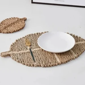 Set de table feuille tressé en papyrus naturel
