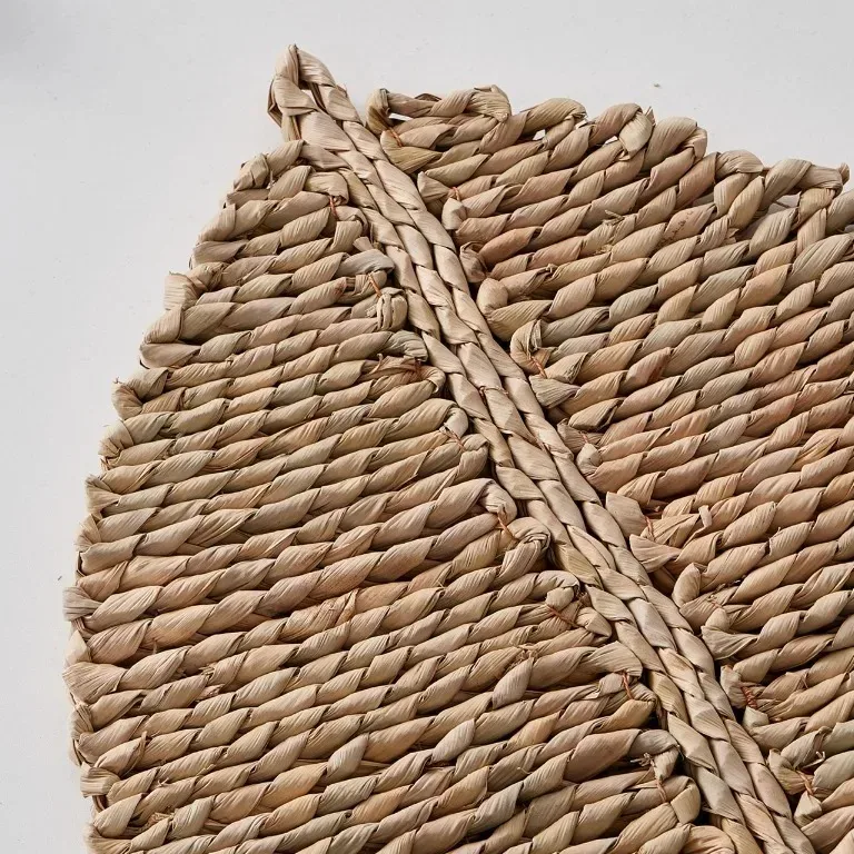 Set de table feuille tressé en papyrus naturel – Image 3