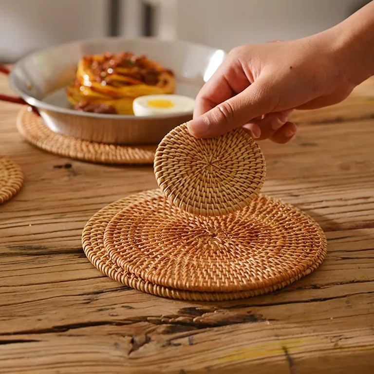 Set de table rond en rotin tressé naturel – Image 3