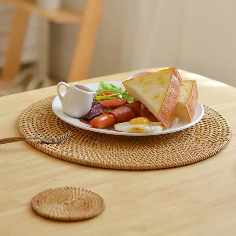 Set de table rond en rotin tressé naturel – Image 5
