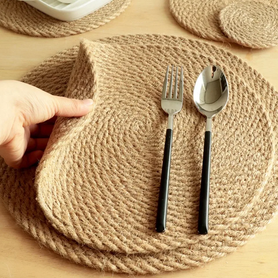 Set de table rond tressé en jute style bohème – Image 3