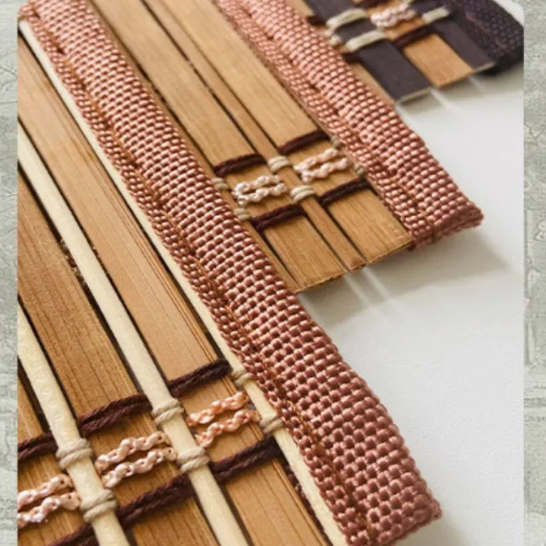 Sets de table en bambou tressé bord tissu - lot non décliné – Image 3