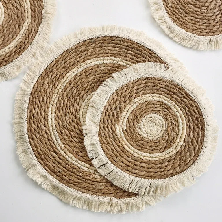Sets de table ronds en bambou tressé, style bohème (2 pièces) – Image 2