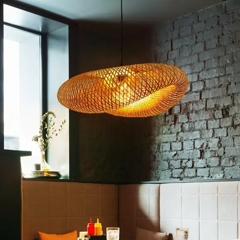 Suspension en bambou tressé style chapeau de paille – Image 3