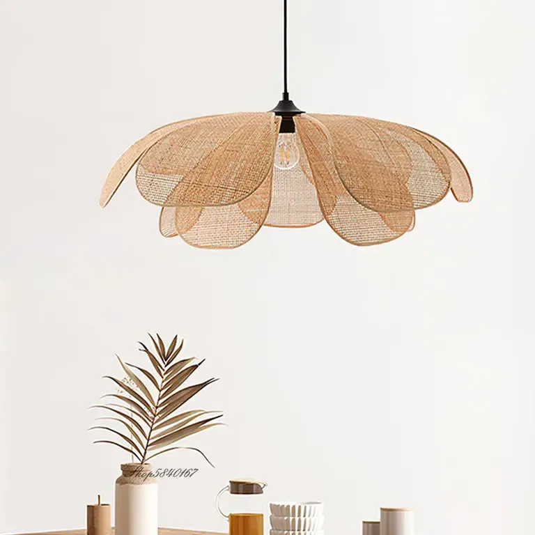 Suspension fleur en rotin et bambou fait main – Image 3