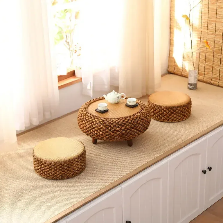 Table basse ronde en rotin tissé à la main avec rangement – Image 4