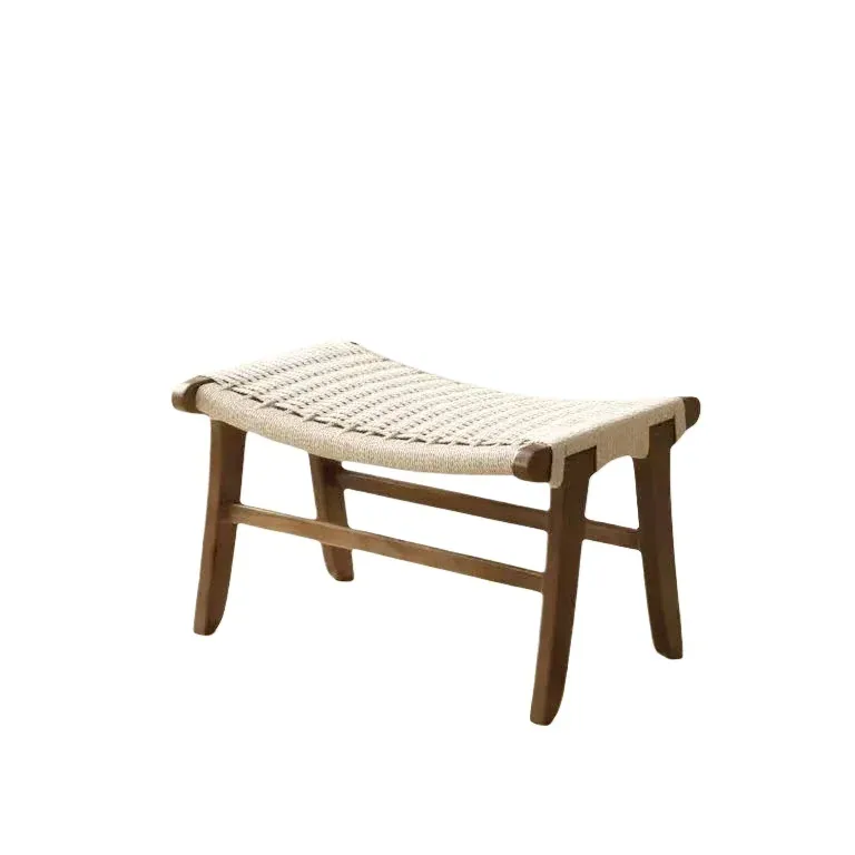 Tabouret bas tissé en bois massif et rotin – Image 5