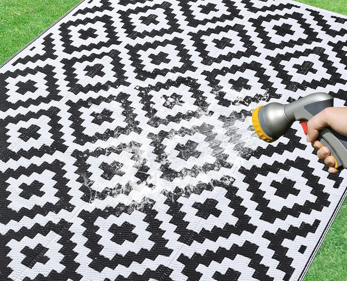 Tapis extérieur réversible PVC style osier rayé – Image 3