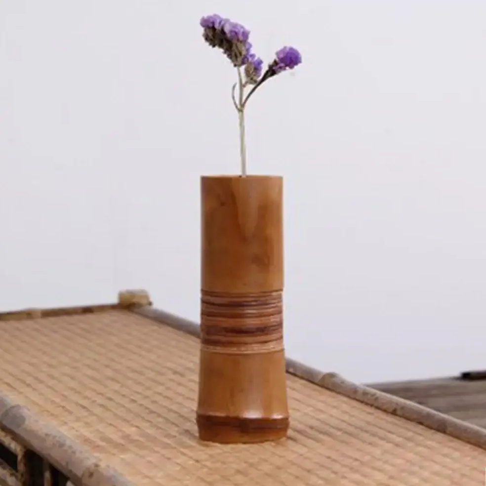 Vase de table en rotin japonisant en forme de fleur – Image 4